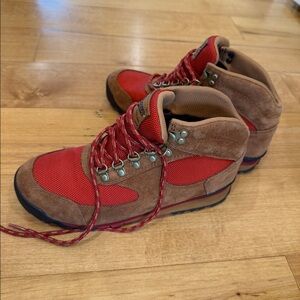 Danner women’s hiking boots. Excellent condition - worn once